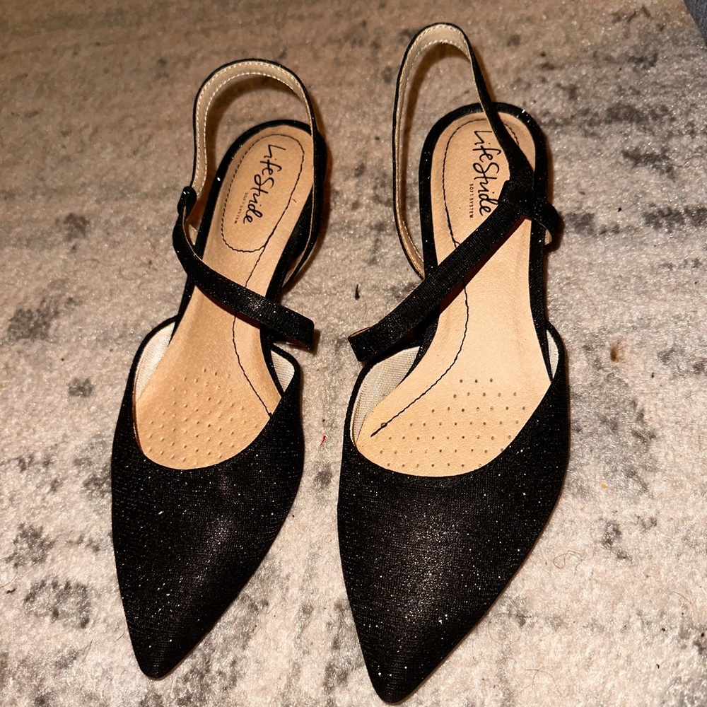LifeStride minimalist sparkly black low heels wide